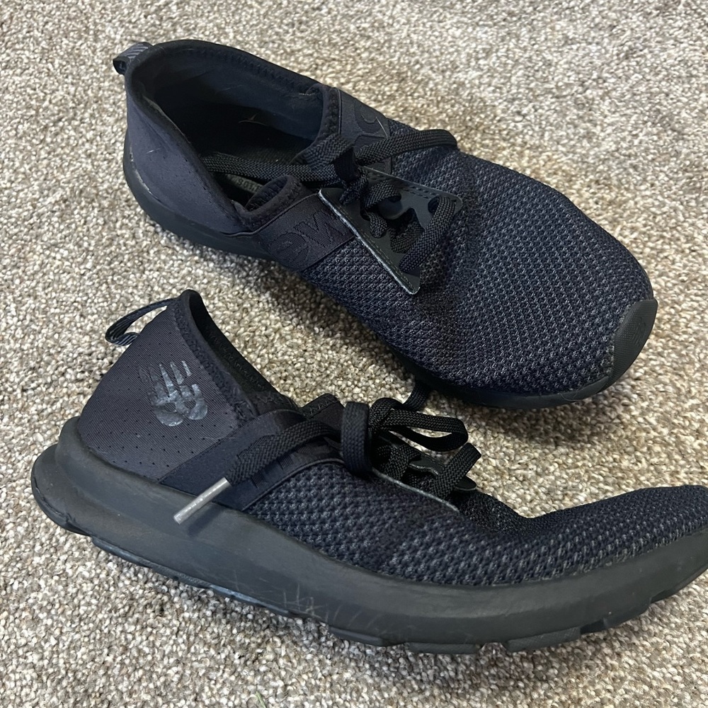Black New Balance Size 8 Soft Tennis Shoe